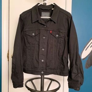 Levi’s black denim jacket